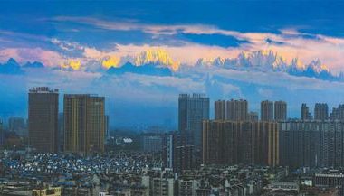 BIM|西望雪山 成都塑造良好天际轮廓线-BIM建筑网