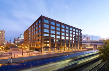 装配式|美国最大的现代木制大楼完工啦!-BIM建筑网