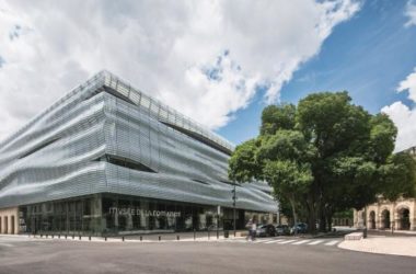 BIM建筑|仿佛一块随风起舞的透明旗号:罗马汗青博物馆-BIM建筑网