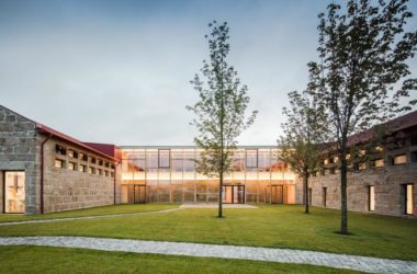 BIM建筑|从酒窖到办公室:Sede Polopique 公司总部 / Filipa Guimarães-BIM建筑网