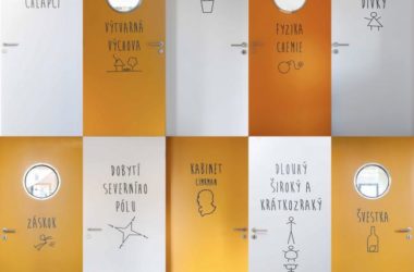 BIM建筑|奶油袍与小红帽:贾拉·西曼小学-BIM建筑网