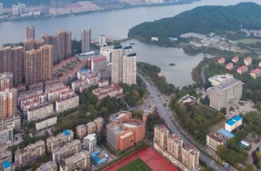 BIM建筑|稳重内敛,透着古典之美的清水红砖雕塑:黄石市群艺馆 / 中南建筑设计院-BIM建筑网
