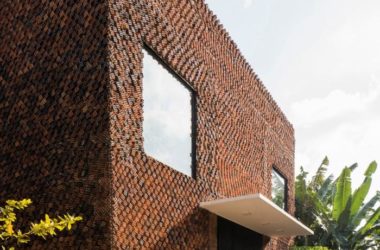 BIM建筑|清风徐来,光影婆娑:越南“自呼吸”墙宅-BIM建筑网