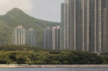 BIM建筑|克里斯·普罗沃斯特捕捉香港住房的“巨大密度”-BIM建筑网